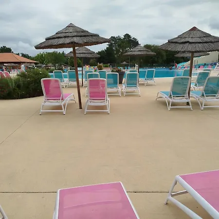 Chez Thomas Et Stephane Campingplatz Gastes